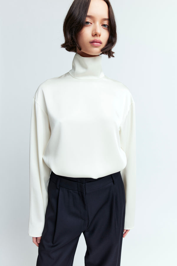 Olall Top in Crepe