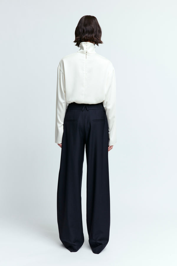 Olall Top in Crepe