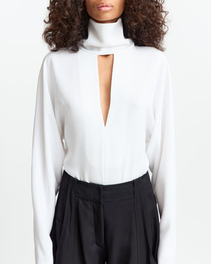 Olamo Top in Crepe
